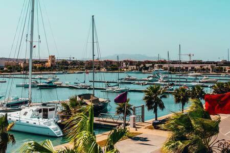 Bel Appartement 1Er Etage Confortable Pres De La Plage - Specialement Pour Familles Saidia Bagian luar foto